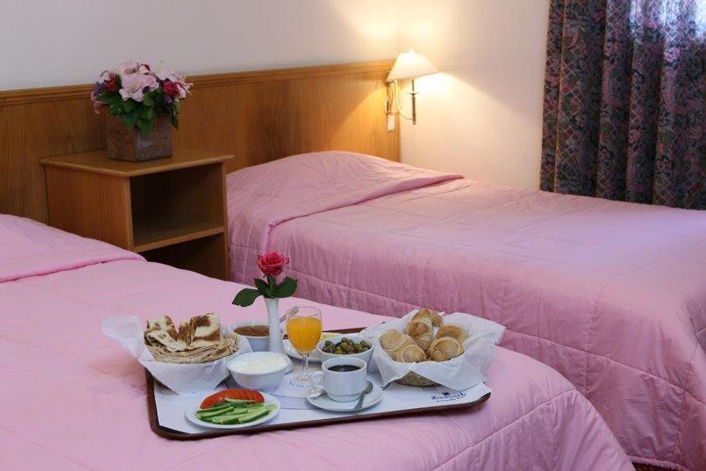 Zoukotel Hotel Джунія Номер фото